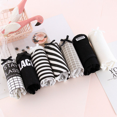 7 vagy 5 darabos női bikini szett - rátéttel és szalaggal