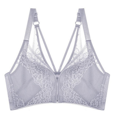 Női fehérnemű vagy melltartó szett csipkével