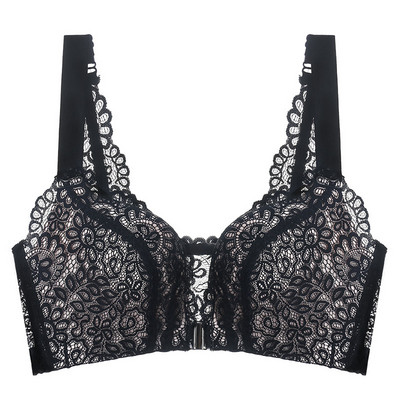 Női fehérnemű vagy melltartó szett csipkével