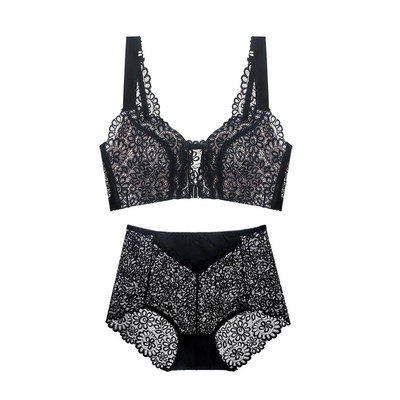 Női fehérnemű vagy melltartó szett csipkével