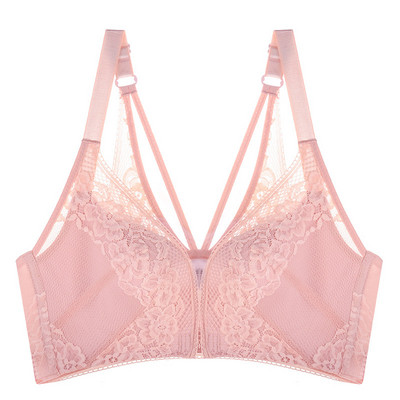 Női fehérnemű vagy melltartó szett csipkével