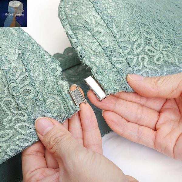 Női fehérnemű vagy melltartó szett csipkével