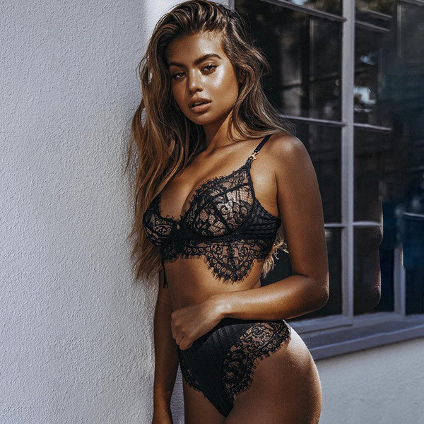 Γυναικεία δαντέλα σετ με σουτιέν και μπικίνι με ψηλή μέση