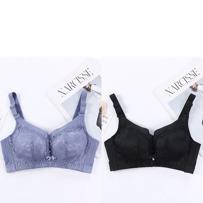 Két női melltartó készlet csipkével