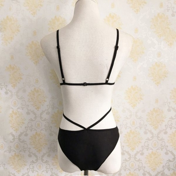 Čipkasti ženski crni komplet