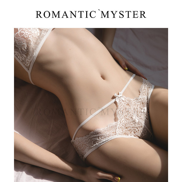 Δαντελένια μπικίνι με κοψίματα για γυναίκες