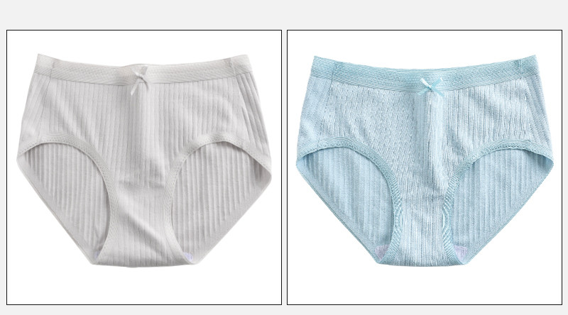 Két darab női pamut fehérnemű szett