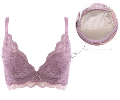 Modern női melltartó csipkével és V-nyakkal