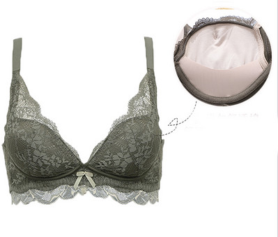 Modern női melltartó csipkével és V-nyakkal