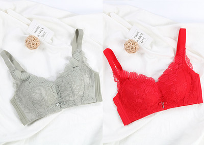 Két csipkés melltartó készlet
