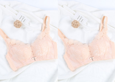 Két csipkés melltartó készlet