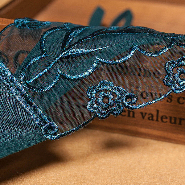 Intim női csipke tanga fehérnemű