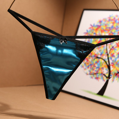 Дамски прашки с панделка и дантела