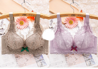 Két női melltartó készlet csipkével és széles pántokkal