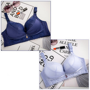 Intim fehérnemű szett 2 db csipkés melltartóból