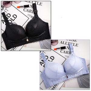 Intim fehérnemű szett 2 db csipkés melltartóból