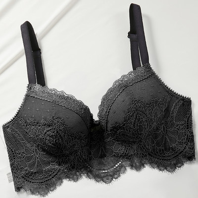 Γυναικείο σουτιέν ή σετ δαντέλας