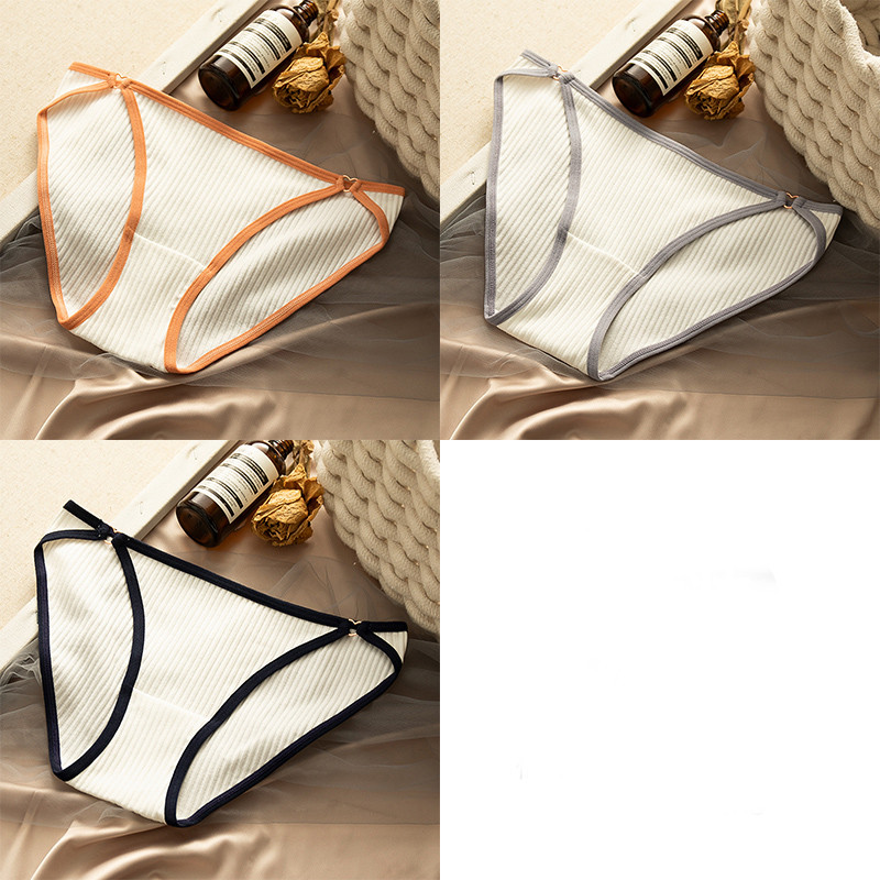 Σετ  από τρια τεμάχια  γυναικεία βαμβακερά μπικίνι