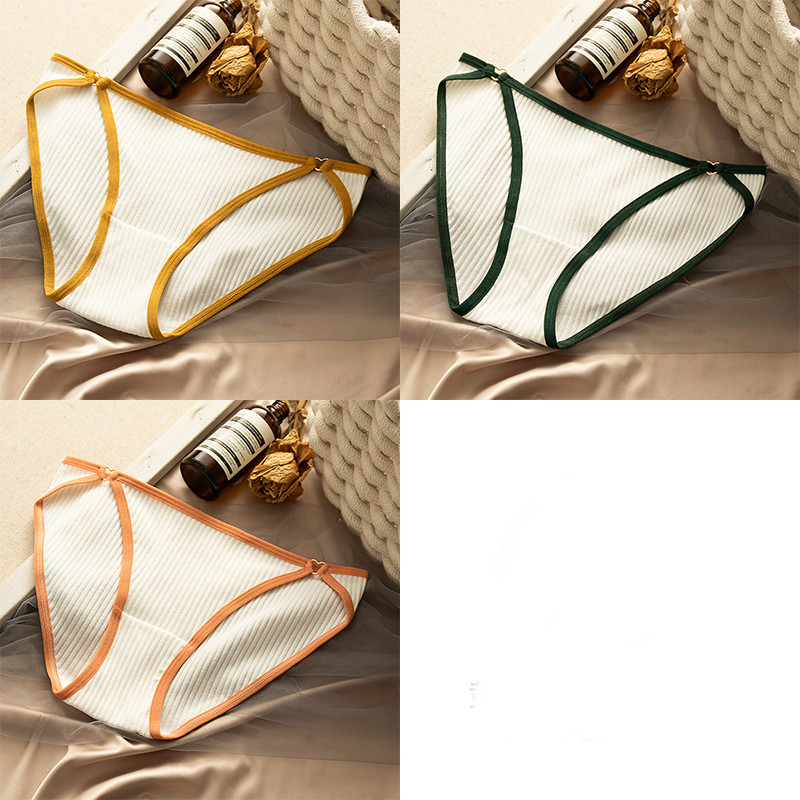 Σετ  από τρια τεμάχια  γυναικεία βαμβακερά μπικίνι