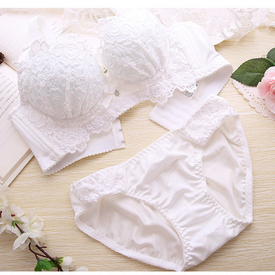 Σουτιέν ή γυναικείο σετ  εσωρούχων - διάφορα χρώματα