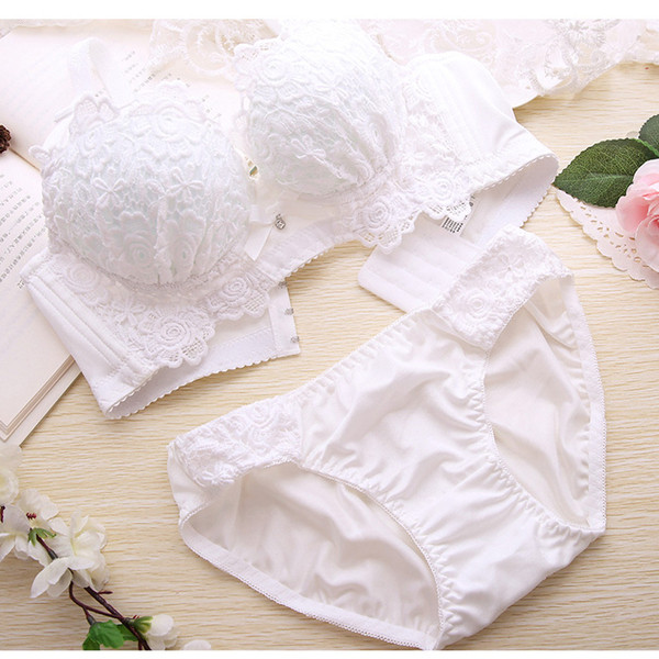 Σουτιέν ή γυναικείο σετ  εσωρούχων - διάφορα χρώματα