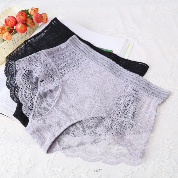 Női bikini magas derékkal és csipkével