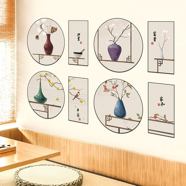 Öntapadó faldekoráció különféle elemekkel