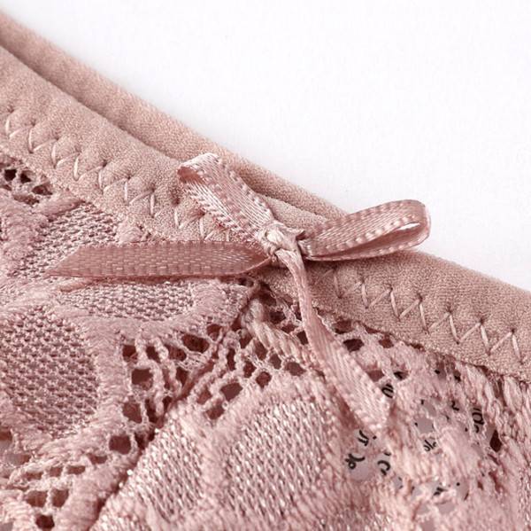 Csipke tangák szalaggal