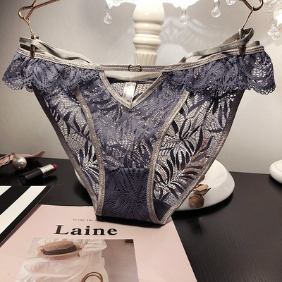 Γυναικεία δαντελένια μπικίνι με μεταλλική καρδιά