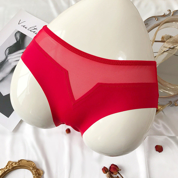 Γυναικεία εσώρουχα με κόκκινη δαντέλα - διάφορα μοντέλα