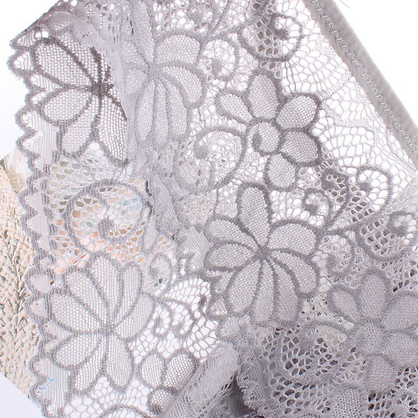 Hétköznapi csipke bikinik nőknek