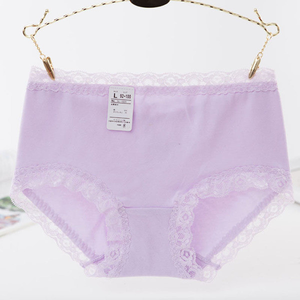 Női pamut bikini csipkével