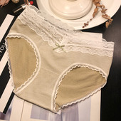 Női bikini csipkével és magas derékkal