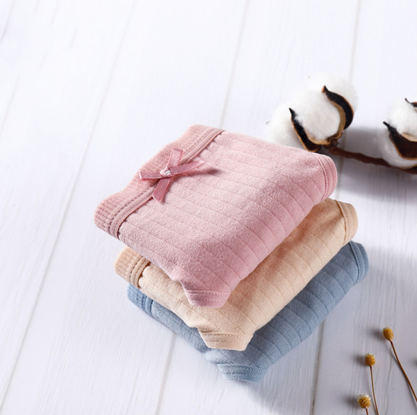 Ženske pamučne tange s trakom