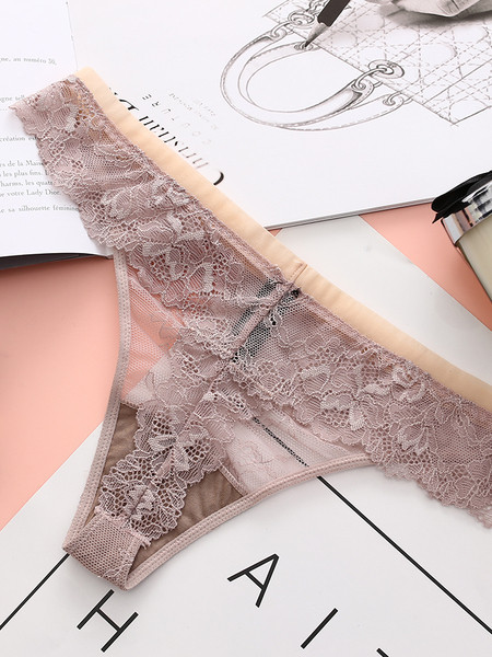 Modern női tangák új modellje csipkével