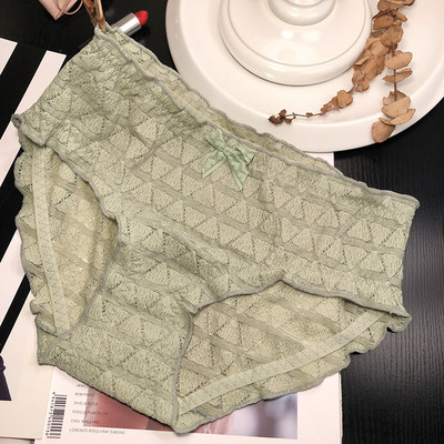 Női bikini csipkével és magas derékkal