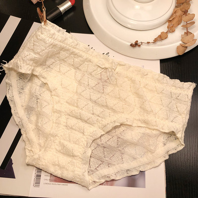 Női bikini csipkével és magas derékkal