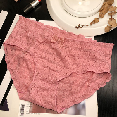 Női bikini csipkével és magas derékkal