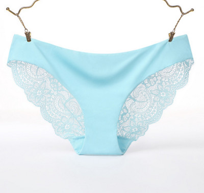 Γυναικεία χρωματιστά μπικίνι με δαντέλα