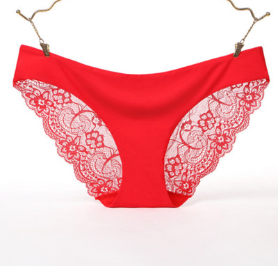 Γυναικεία χρωματιστά μπικίνι με δαντέλα