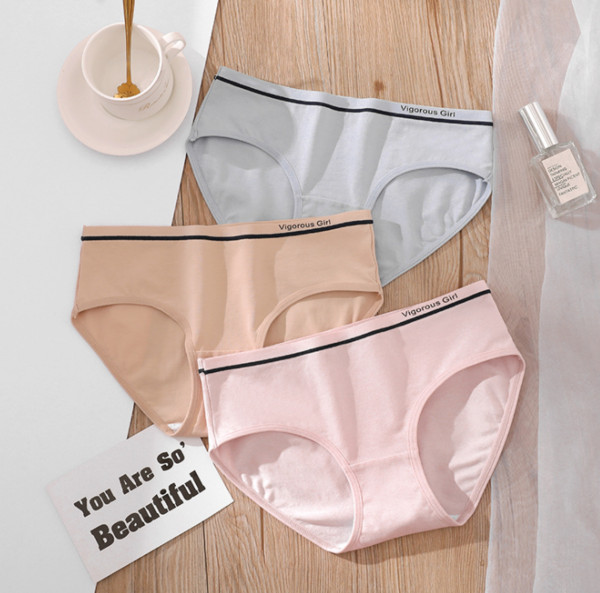 Női szett 3 db pamut bikiniből