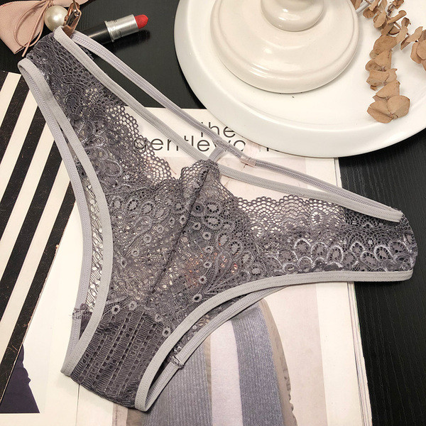 Női csipke bikini kivágással