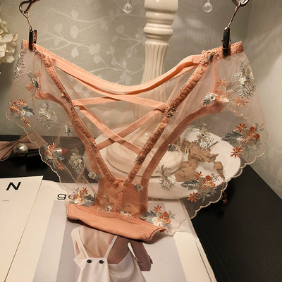 Női bikini hímzett virágokkal és keresztpántokkal