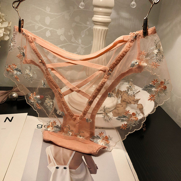 Női bikini hímzett virágokkal és keresztpántokkal