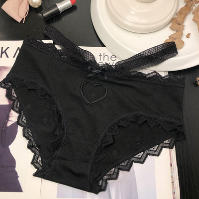 Női bikini magas derékkal, hímzett szívvel