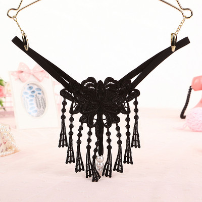 Női tanga rojtokkal és hímzéssel