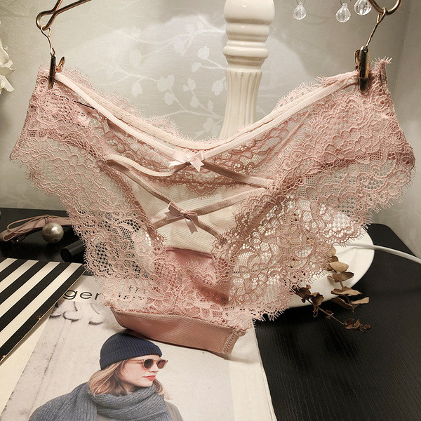 Női csipke bikinik keresztkötéssel