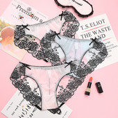 Νέο μοντέλο γυναικείου μπικίνι - με δαντέλα και κορδέλα