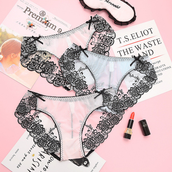 Νέο μοντέλο γυναικείου μπικίνι - με δαντέλα και κορδέλα