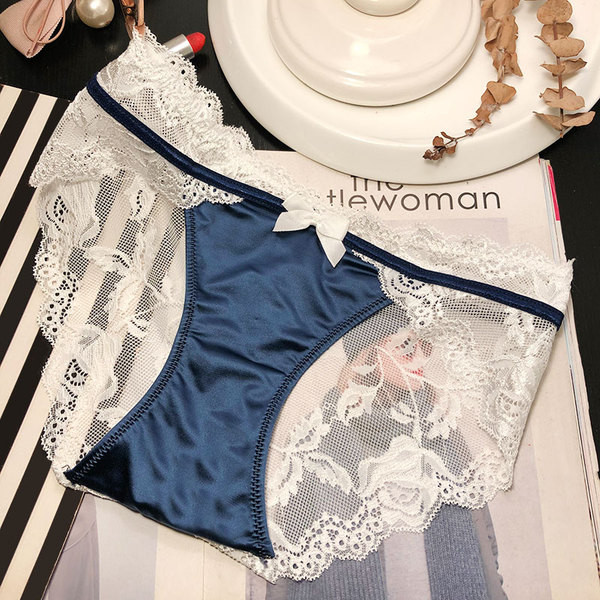 Γυναικεία δαντελένια μπικίνι με κορδέλα